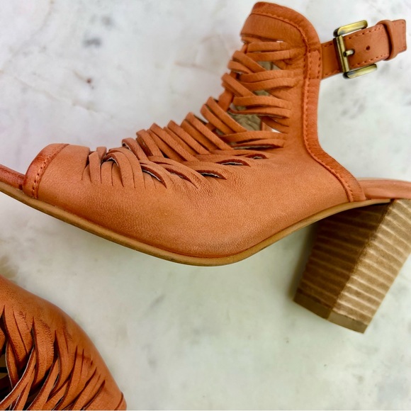Sam Edelman “Holly” Ginger Orange Bootie ~ Size 7 - Picture 15 of 16